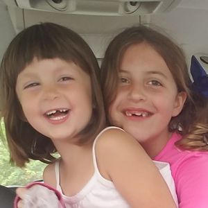 Meet your Posher, Holly